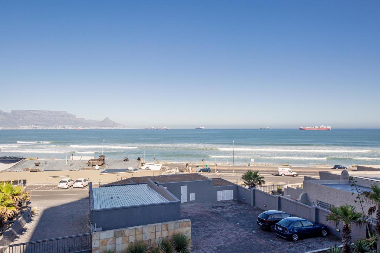 Infinity Self Catering Apartments Bloubergstrand Exterior photo