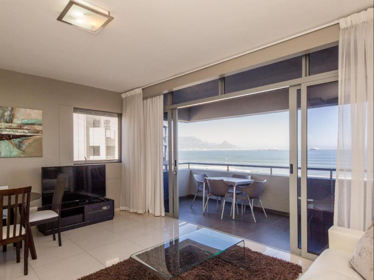 Infinity Self Catering Apartments Bloubergstrand Exterior photo